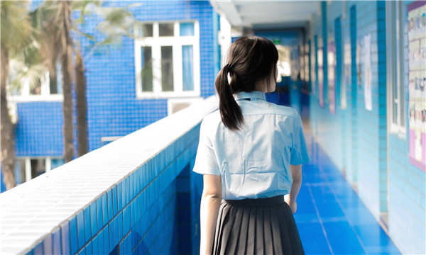 偏关如何找到一个可以帮助我生孩子的女人？